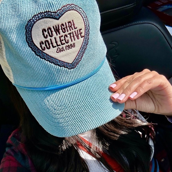 Hat - Picture 2 of 3